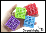 NEW - Tic Tac Toe Mini Keychain Game - Classic Game - Brain Teaser Travel Clip On