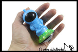 LAST CHANCE - LIMITED STOCK - Wind Up Alien and Astronaut Launcher Spinning Top Toy