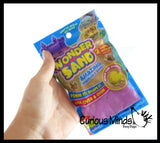 Wonder Sand Pouch with 2 Mini Sand Molds - Stretchy  Soft Moving Sand-Like  putty/dough/slime