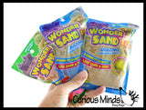Wonder Sand Pouch with 2 Mini Sand Molds - Stretchy  Soft Moving Sand-Like  putty/dough/slime